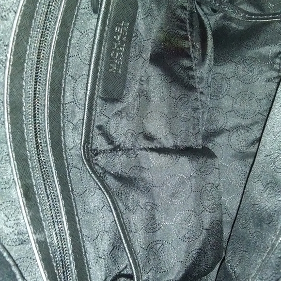 Michael By Michael Kors #AP-1304- Black Purse/Bag - Picture 6 of 14